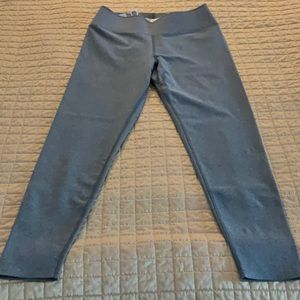 Uniqlo women’s Airism leggings